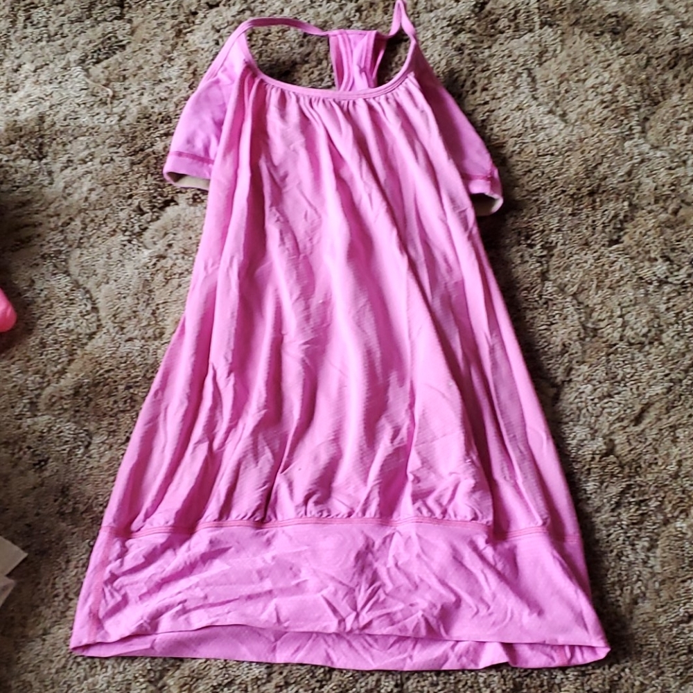 Lululemon tank